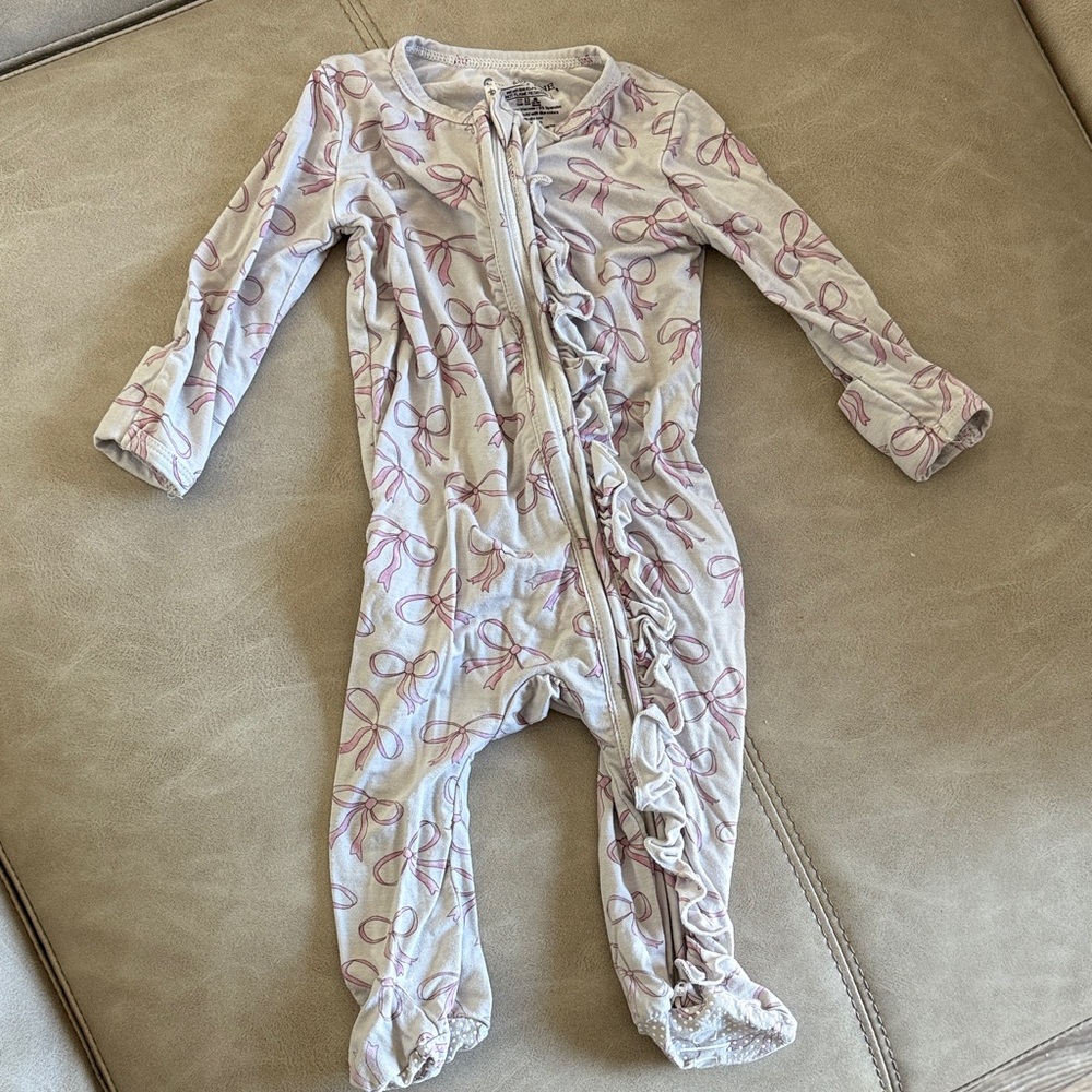 Caden Lane Pink Bow Patterned Footie